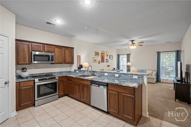 Welcome to this well-maintained 3-bedroom, 2.5-bath townhome - photo 6