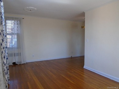 Bright and Crisp Top Floor (6th FL) Corner Studio. Featuring - photo 13