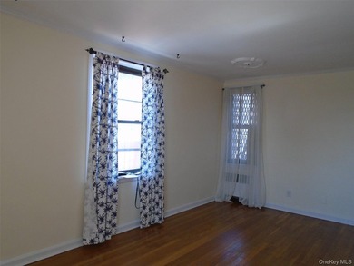 Bright and Crisp Top Floor (6th FL) Corner Studio. Featuring - photo 14