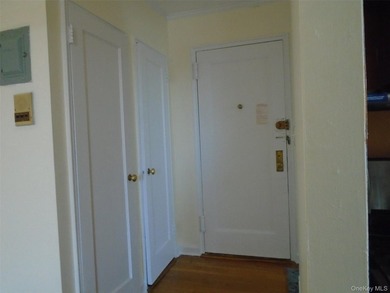 Bright and Crisp Top Floor (6th FL) Corner Studio. Featuring - photo 16