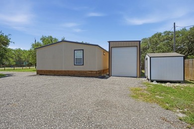 *HOME *DOUBLE LOT *FENCED *BOAT BARN Nestled beneath a canopy of - photo 25