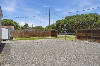 *HOME *DOUBLE LOT *FENCED *BOAT BARN Nestled beneath a canopy of - photo 28
