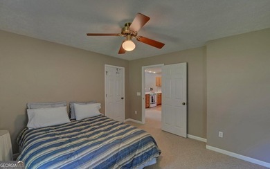 Nestled along the shores of Lake Hartwell, this charming cottage - photo 32
