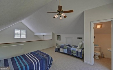 Nestled along the shores of Lake Hartwell, this charming cottage - photo 36