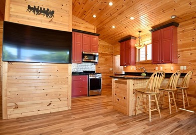 Classic Hobby Farm & Equestrian Property on Beautiful - photo 48