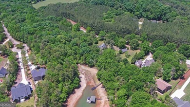 Nestled along the shores of Lake Hartwell, this charming cottage - photo 50