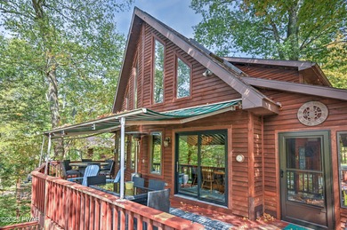 Lake Wallenpaupack Home For Sale in Greentown Pennsylvania