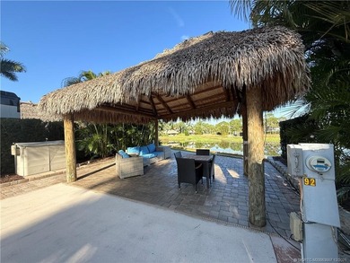 Exquisite lakefront lot backing onto the largest natural lake in - photo 9