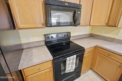 Move-in ready 2-bedroom, 2-bath townhome located in the - photo 22