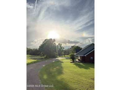 Welcome to 11 Rolling Green Circle - this expertly crafted and - photo 2