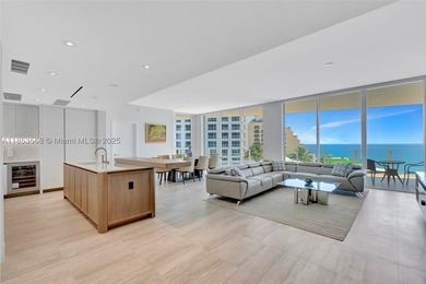 WELCOME HOME to the Four Seasons Private Residence 802. This 2 - photo 1