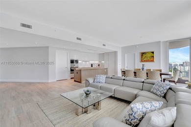 WELCOME HOME to the Four Seasons Private Residence 802. This 2 - photo 6