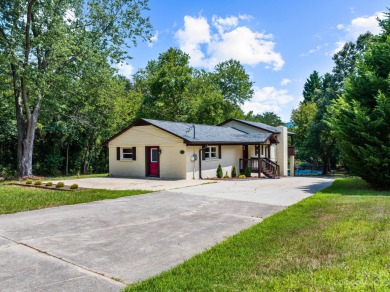 Lake Rhodhiss Home For Sale in Valdese North Carolina