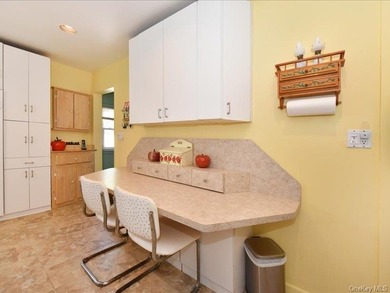 Welcome To 118 Park Lane In Massapequa, A Three-Bedroom - photo 12