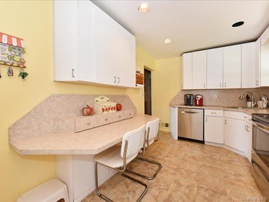 Welcome To 118 Park Lane In Massapequa, A Three-Bedroom - photo 14