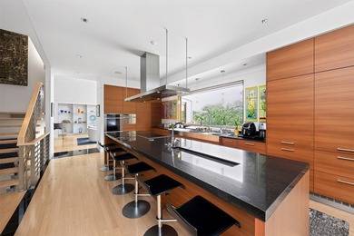 A true architectural masterpiece, this nearly 10,000-sq-ft - photo 19