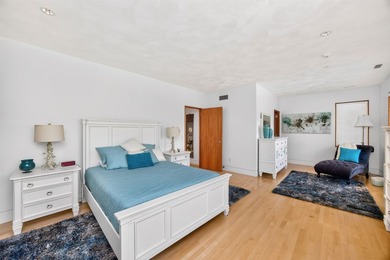 A true architectural masterpiece, this nearly 10,000-sq-ft - photo 23