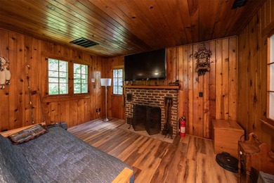 A true architectural masterpiece, this nearly 10,000-sq-ft - photo 32
