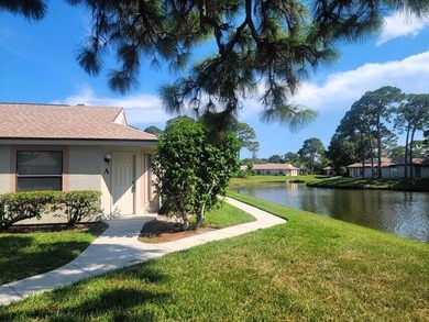 (private lake, pond, coastal) Townhome/Townhouse For Sale in Fort Pierce Florida