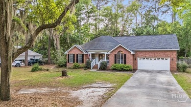 Welcome to your private retreat in Oak Point! Situated on a - photo 7