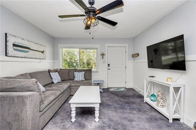 Charming Waterfront Retreat in Yankeetown, FL Welcome to your - photo 4
