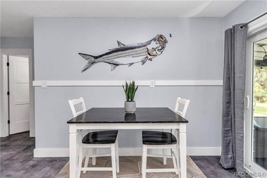 Charming Waterfront Retreat in Yankeetown, FL Welcome to your - photo 6