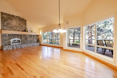Exceptional golf course home on .33-acre lot in Rivers Edge - photo 15