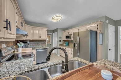 140' Seasonal Waterfront & Nestle on private wooded 0.75 Ac +/-! - photo 22