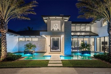 Tee Off in Paradise. New oceanfront & golf dream home in - photo 3
