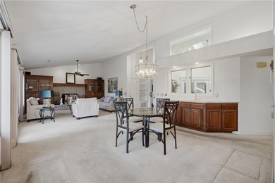 One level living on the Island in Holiday Island at it's best - photo 9