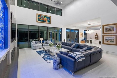Tee Off in Paradise. New oceanfront & golf dream home in - photo 10