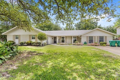 Welcome to this spacious and beautifully appointed 4-bedroom - photo 1
