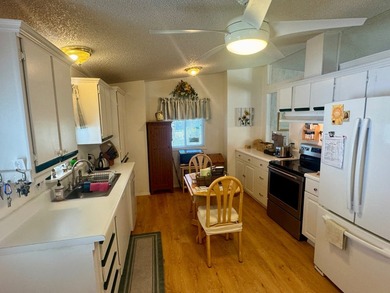 Resort-Style Living in a Beautifully Updated 2-Bedroom + Flex - photo 8