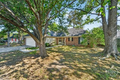 Welcome to easy, one-level living in the heart of Richmond - photo 3