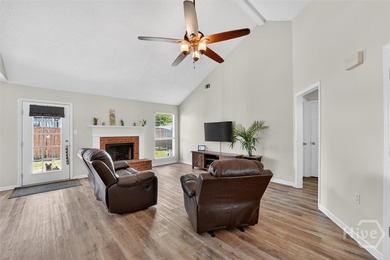Welcome to easy, one-level living in the heart of Richmond - photo 5