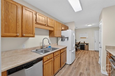 Welcome to easy, one-level living in the heart of Richmond - photo 8