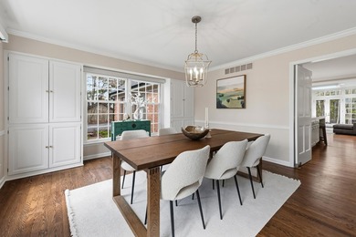 Classic red brick Georgian Colonial on a private setting east of - photo 6