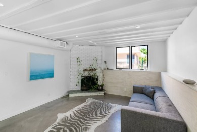 This beautifully renovated Ditch Plains retreat was taken down - photo 4