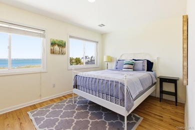Escape to 818 Dune Road, a stunning bayfront retreat offering 70 - photo 17