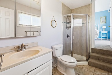 Escape to 818 Dune Road, a stunning bayfront retreat offering 70 - photo 19