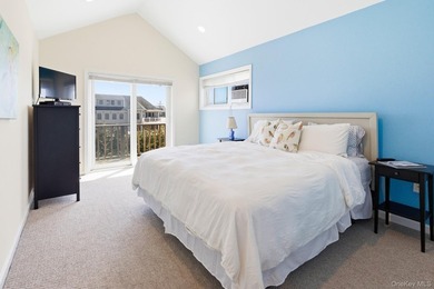 Escape to 818 Dune Road, a stunning bayfront retreat offering 70 - photo 23
