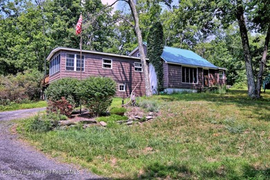 (private lake, pond, coastal) Home For Sale in Hudson New York