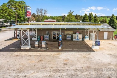 Located just off Interstate 20 in Buckhead, GA near Lake Oconee - photo 1