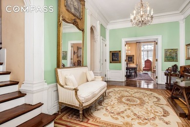 21 East 81st Street presents a rare and highly unique - photo 7
