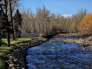 (private lake, pond, creek) Home For Sale in Absarokee Montana