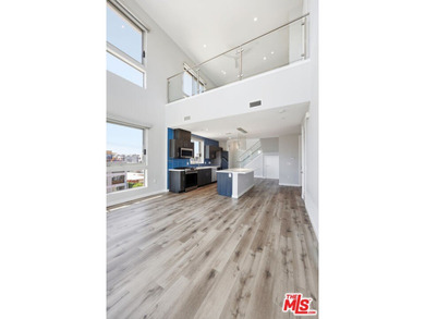 Penthouse Living Elevated. Discover a rare 1,930 sq. ft - photo 7