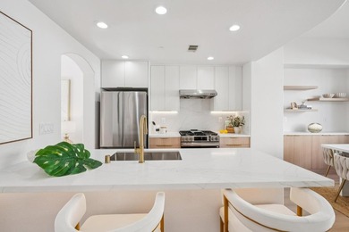 Gorgeous Remodeled Townhome - The Large Model at Parc Metro - - photo 10