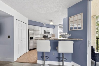 Beautifully Remodeled Corner Unit - Close to Las Olas The - photo 11