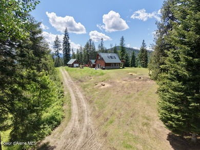 Mountain top retreat! Off-grid log cabin - 30 acres - Three - photo 15