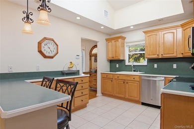 Lovely Ranch featuring large Primary Bedroom with Bath - photo 18